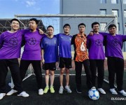 Игроки футбольной команды слепых Чанчуньского университета
