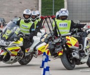 Тренировки по вождению мотоциклов для полицейских в Пекине