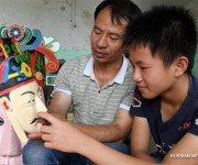Резные маски народности маонань на юго-западе Китая
