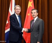 Главы МИД КНР и Великобритании провели девятый китайско-британский стратегический диалог
