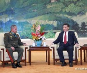 Си Цзиньпин встретился с министром обороны России Сергеем Шойгу